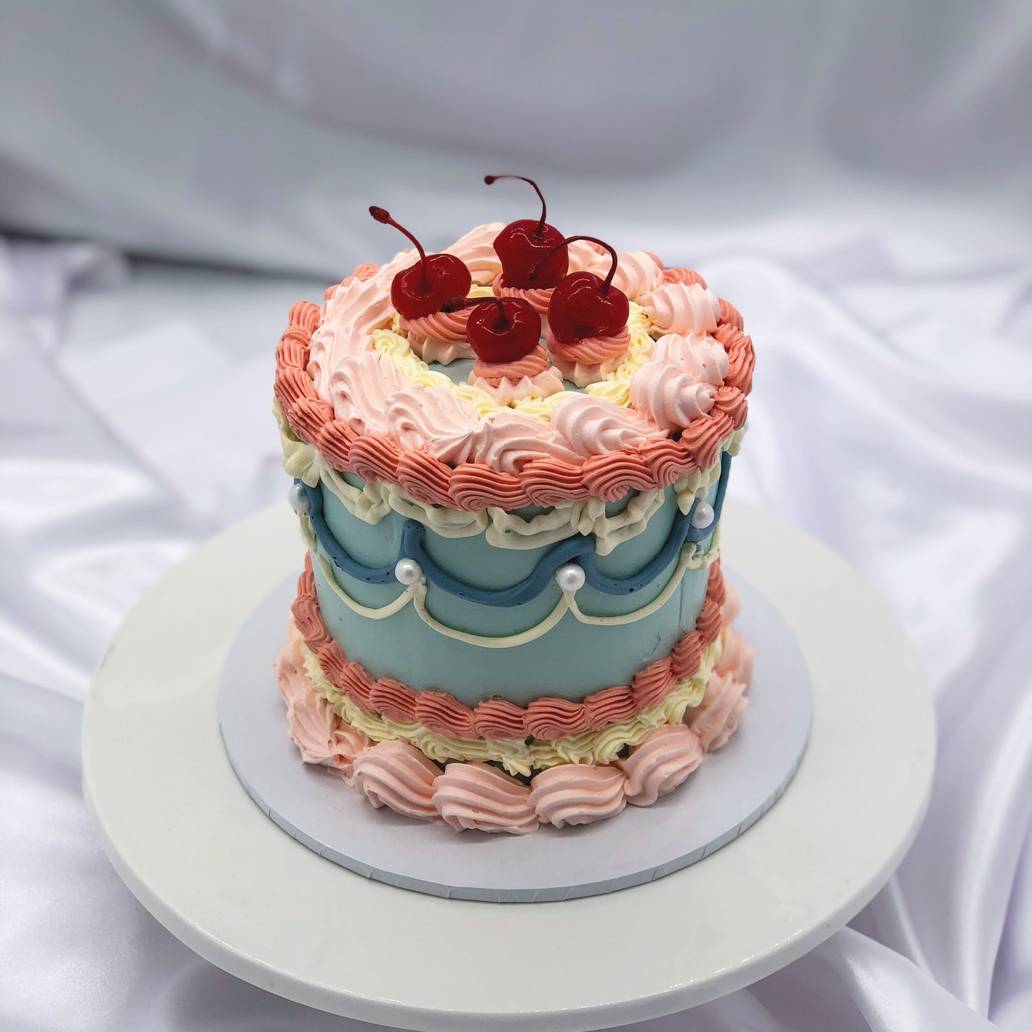 Vintage Cake